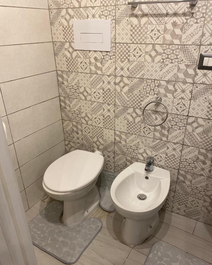 Ropelli Santa Chiara Apartment Napoli Exterior foto